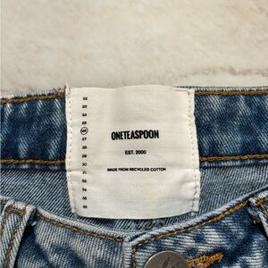 OneTeaspoon Straight Leg Light Wash Jeans- 26